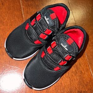 Náutica Baby black/red sneakers size 5